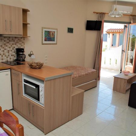 Palmira Apartments Makry Gialos  Exterior photo
