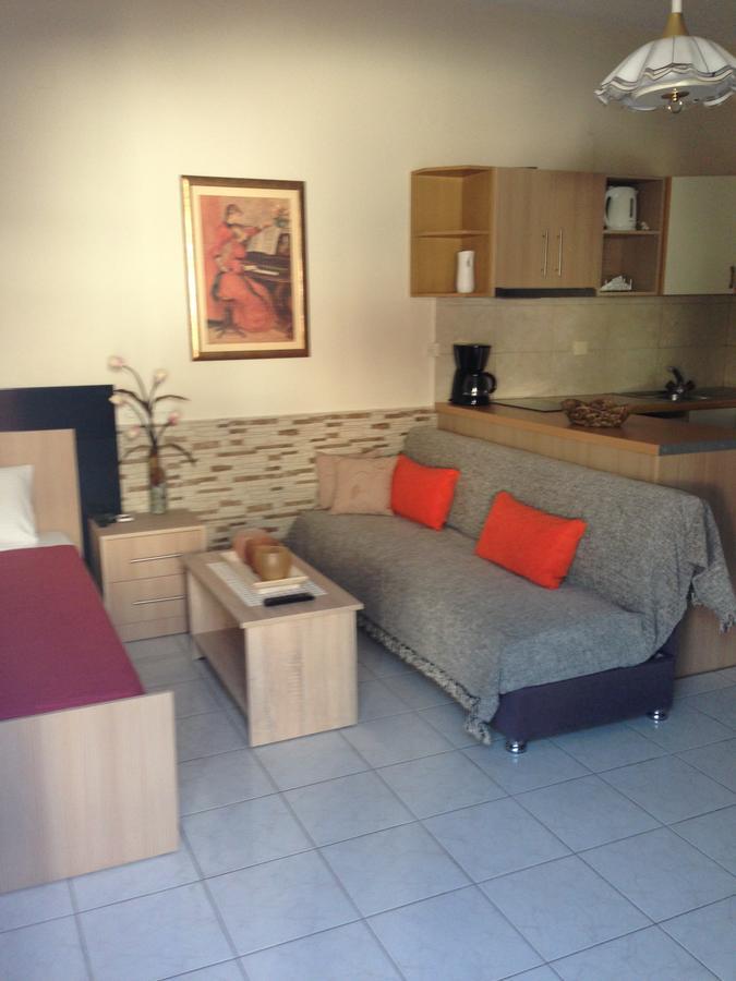 Palmira Apartments Makry Gialos  Exterior photo